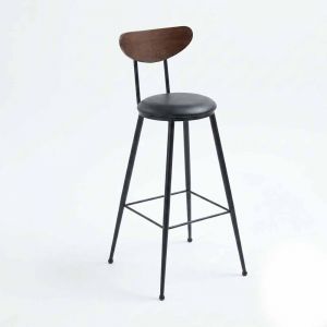 Ghế bar tựa lưng gỗ mặt nệm chân sắt sơn tĩnh điện GBAK018