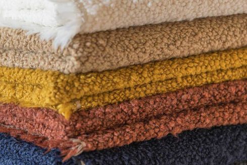 Vải Chenille là gì? Những đặc điểm và ứng dụng của loại vải này