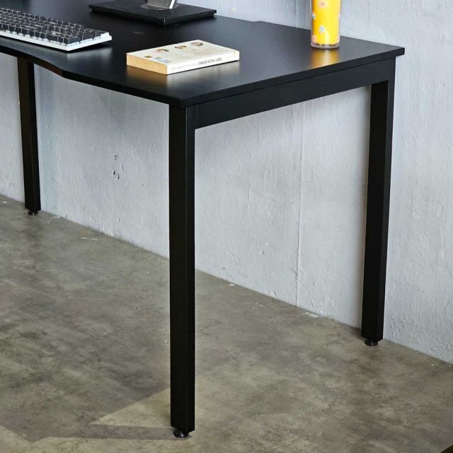 Bàn Gaming 140x70cm gỗ cao su chân chữ U GD68090
