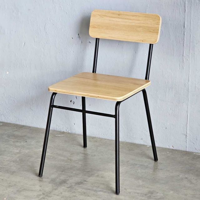 Ghế cafe mặt gỗ cao su khung sắt sơn tính điện GCF195