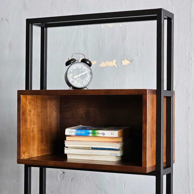 Kệ trang trí khung sắt 54x28x160cm gỗ cao su KTB68172