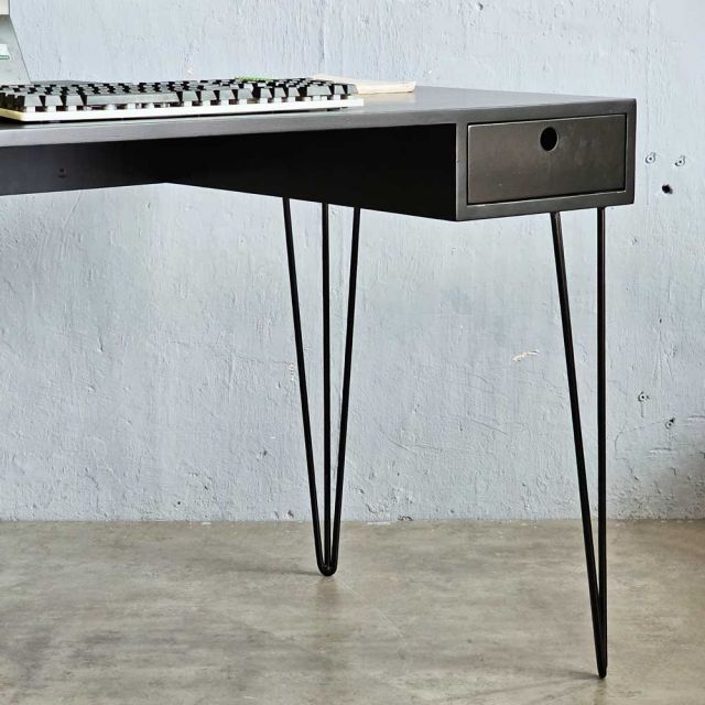 Bàn làm việc có ngăn kéo 120x60cm gỗ cao su BD68124