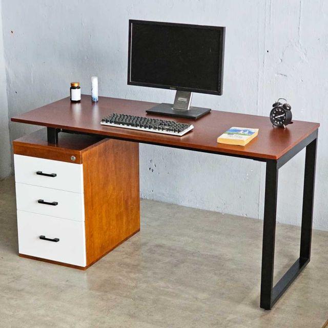 Bàn làm việc chân gác tủ 140x60cm gỗ cao su hệ Rectang HBRT093