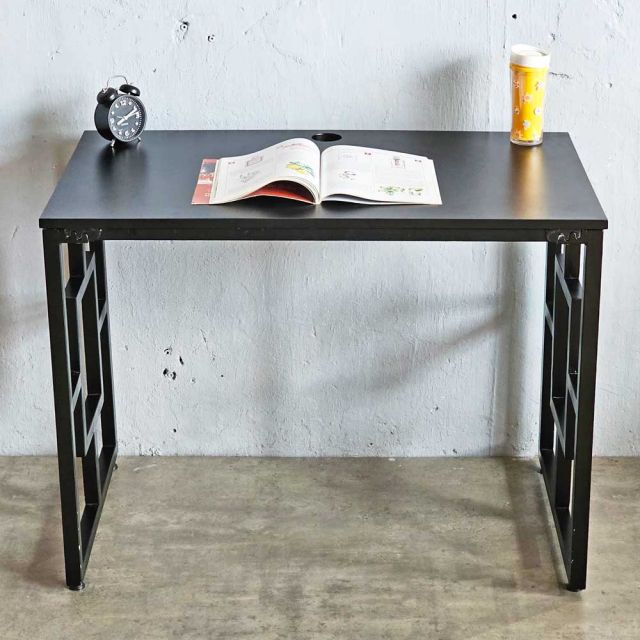 Bàn làm việc 100x60cm gỗ cao su chân sắt SPD68222