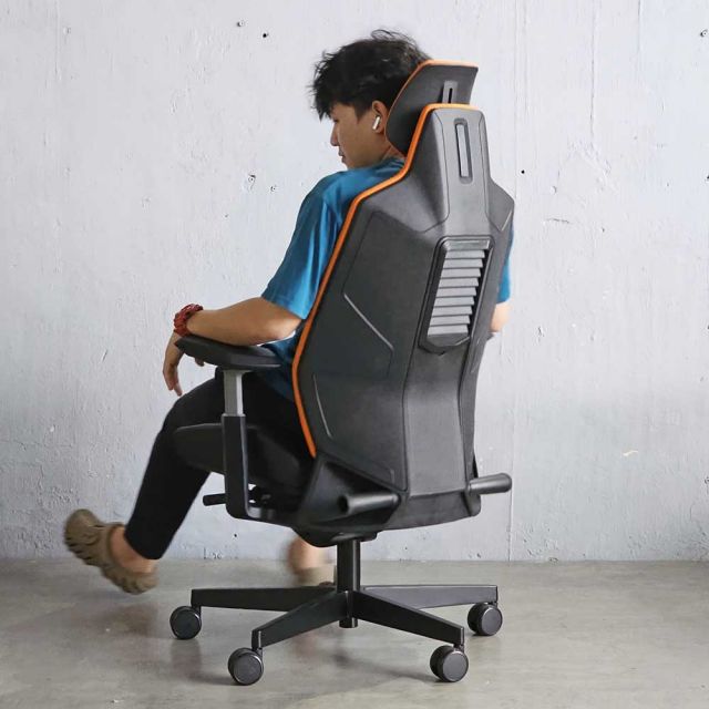 Ghế Gaming lưng lưới bọc nệm chân nhựa ROBOTIC-02