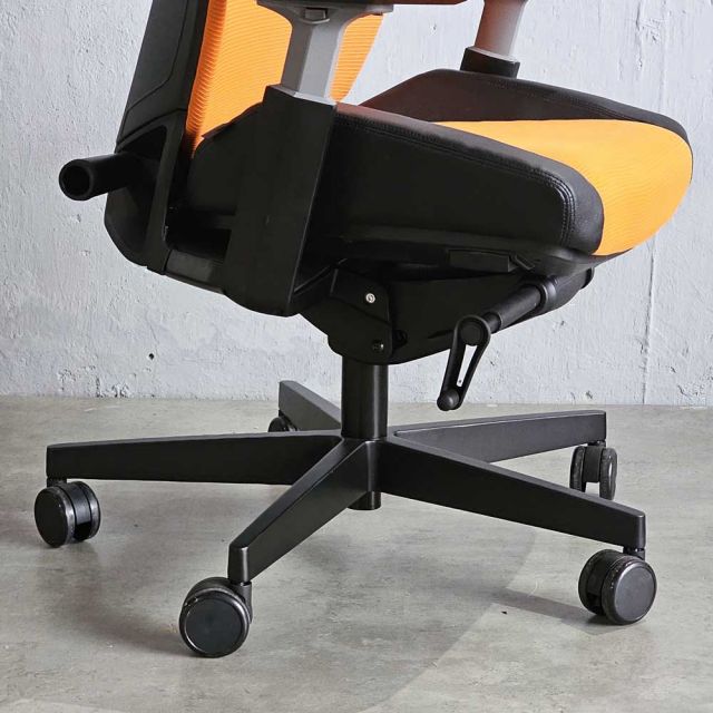 Ghế Gaming lưng lưới bọc nệm chân nhựa ROBOTIC-02