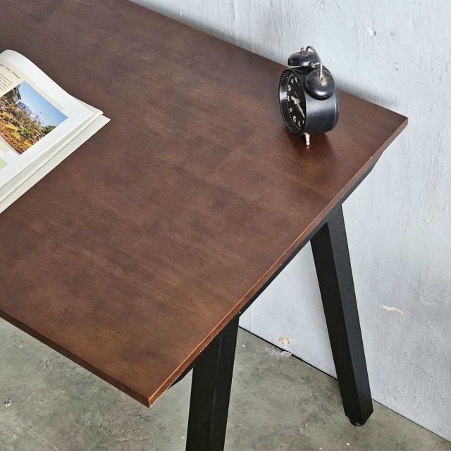 Bàn làm việc 120x60cm gỗ cao su hệ PLY chân lắp ráp HBPL004