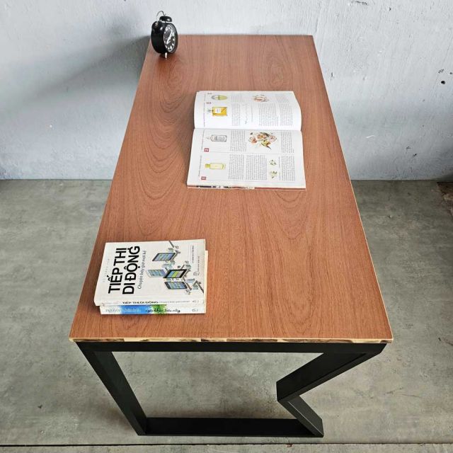 Bàn làm việc 120x60cm ván otim veneer gỗ xoan HBMC037