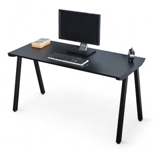 Bàn làm việc 140x60cm gỗ cao su hệ PLY HBPL023 Bàn làm việc 140x60cm gỗ cao su hệ PLY HBPL023