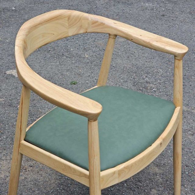 Ghế Kennedy bọc nệm khung gỗ cao su GCF226