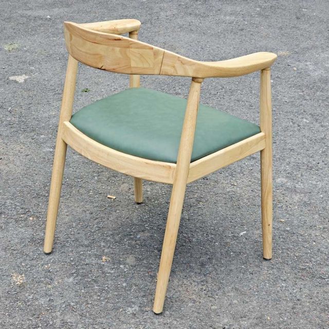 Ghế Kennedy bọc nệm khung gỗ cao su GCF226