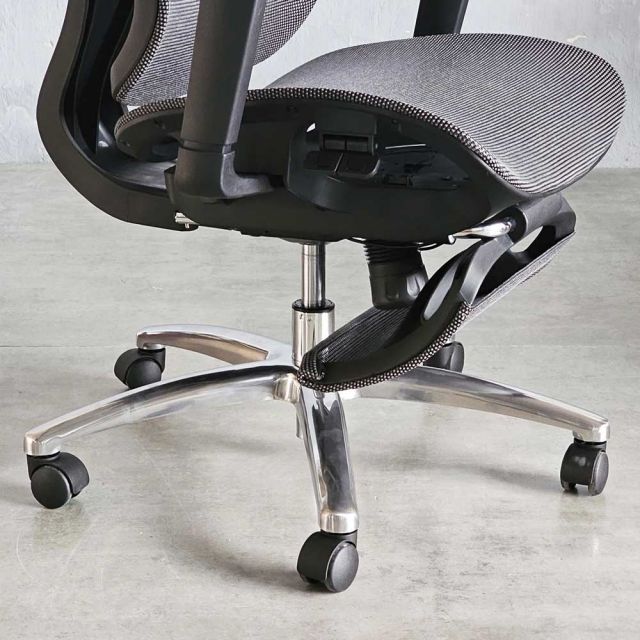 Ghế lưới công thái học có gác chân HOM1105F