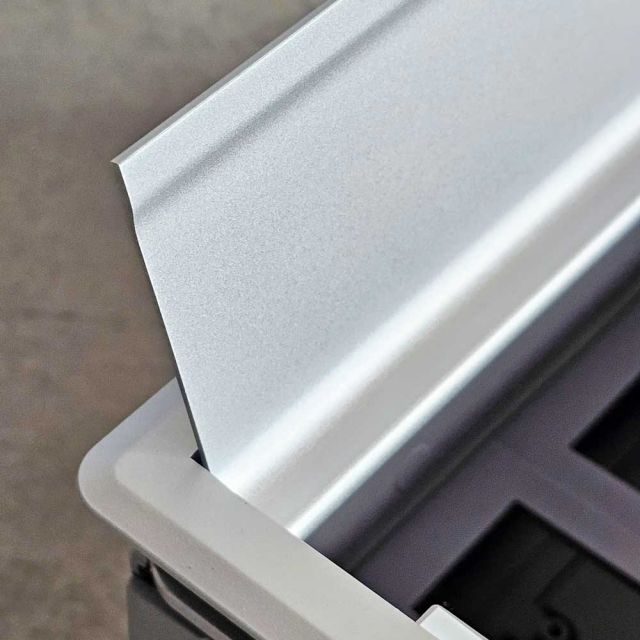 Hộp cắm điện âm bàn nắp nhôm OEDH003A