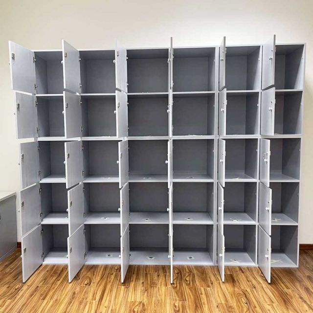 Tủ Locker 4 ngăn ren số 60x45x70cm gỗ cao su THSL001