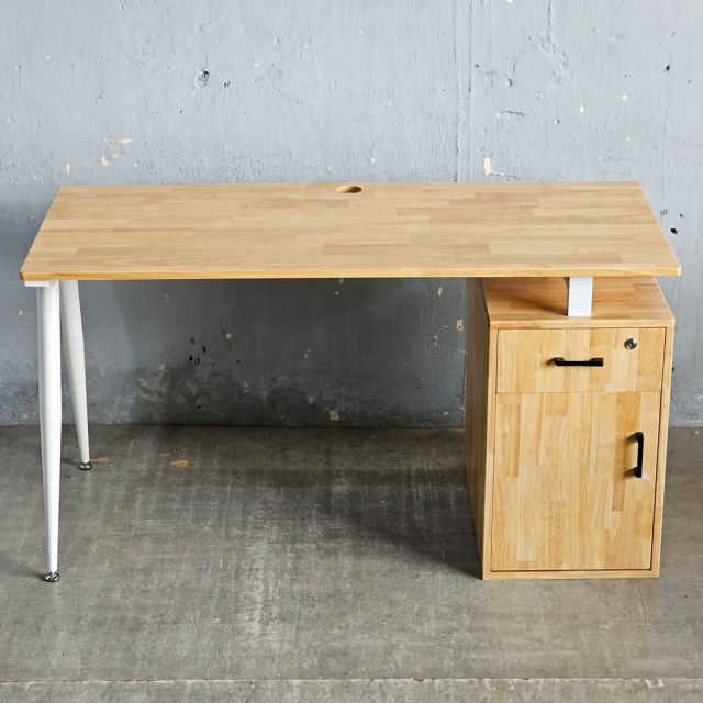 Bàn làm việc gác tủ 140x60cm gỗ cao su hệ CONE HBCO066