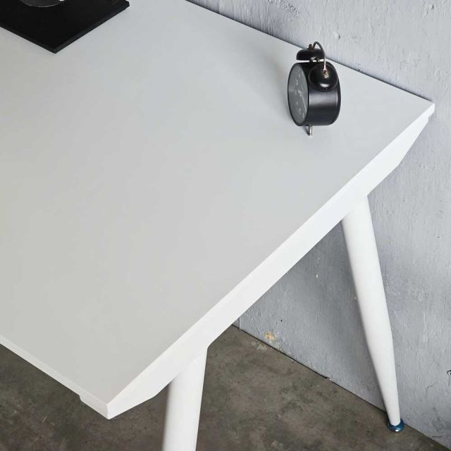 Bàn làm việc 140x70cm gỗ cao su hệ CONE lắp ráp HBCO067