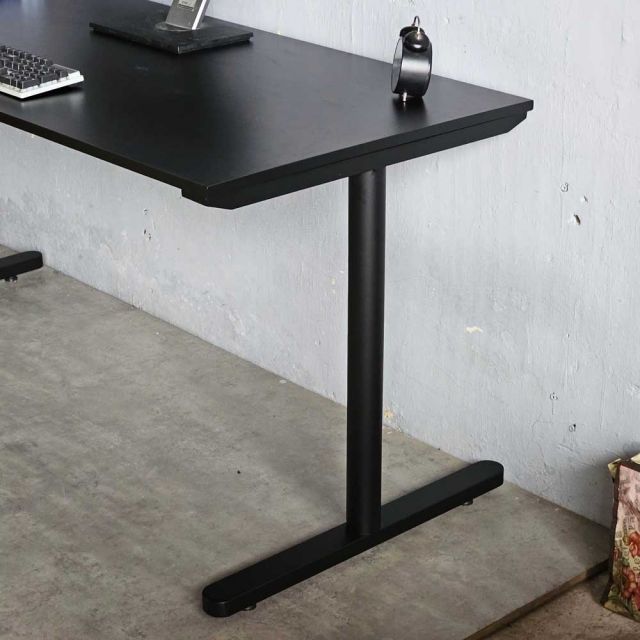 Bàn văn phòng 160x70cm gỗ cao su chân sắt lắp ráp hệ TIO HBTO0167