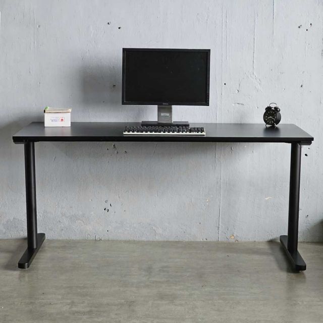 Bàn văn phòng 160x70cm gỗ cao su chân sắt lắp ráp hệ TIO HBTO0167