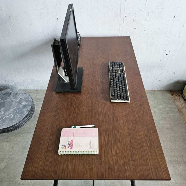 Bàn làm việc gấp gọn 140x70cm ván otim phủ veneer sồi SPD68227