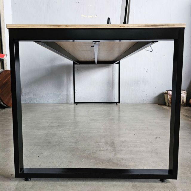 Bàn làm việc 240x80cm gỗ plywood hệ Rectang HBRT102