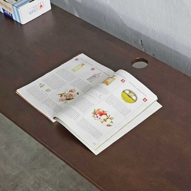 Bàn làm việc gác tủ 160x70cm gỗ cao su hệ CONE HBCO065