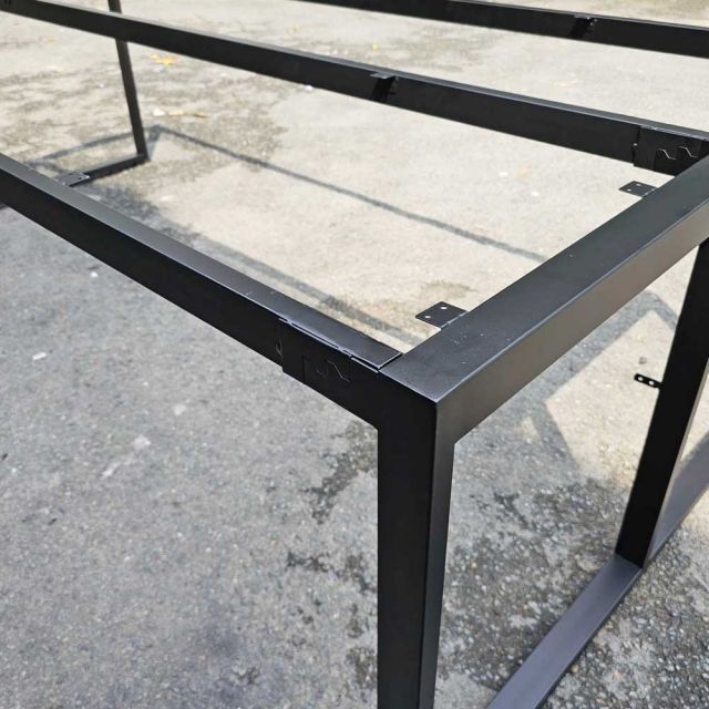 Chân sắt lắp ráp 240x120cm hệ Rectang sơn tĩnh điện HCRT037
