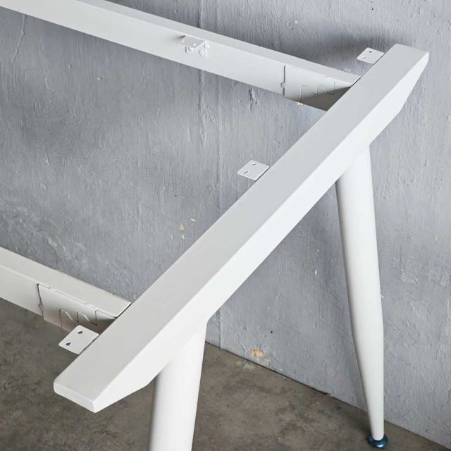 Chân sắt lắp ráp cho bàn 140x70cm hệ CONE sơn tĩnh điện HCCO005