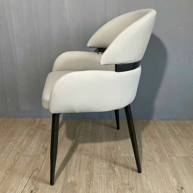 Ghế nệm bọc da silicon chân sắt GAK193
