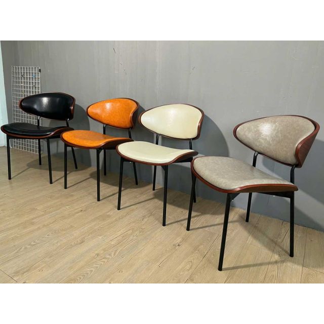 Ghế Elara bọc nệm da bò sáp lưng plywood GAK128