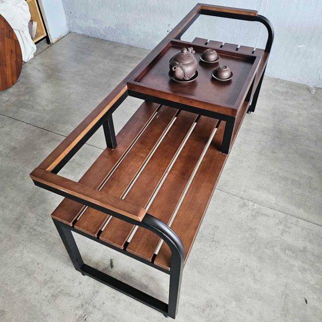 Ghế băng dài liền khay trà khung sắt mặt gỗ GBD031