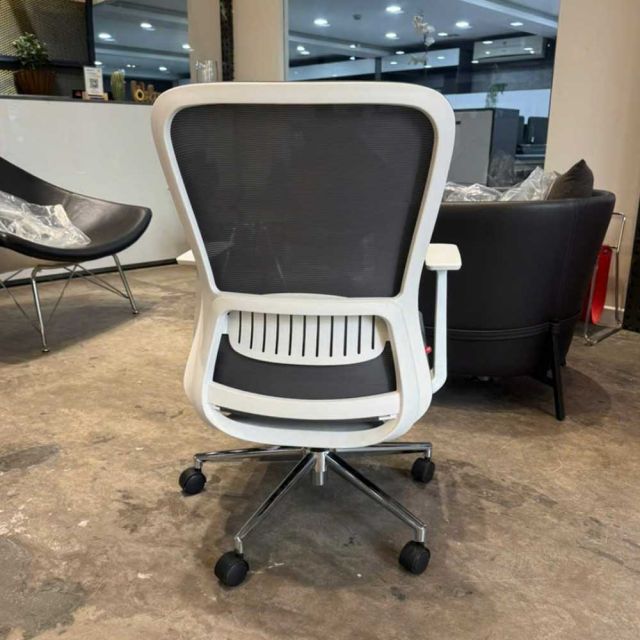 Ghế xoay văn phòng lưng lưới HOM1101-T01