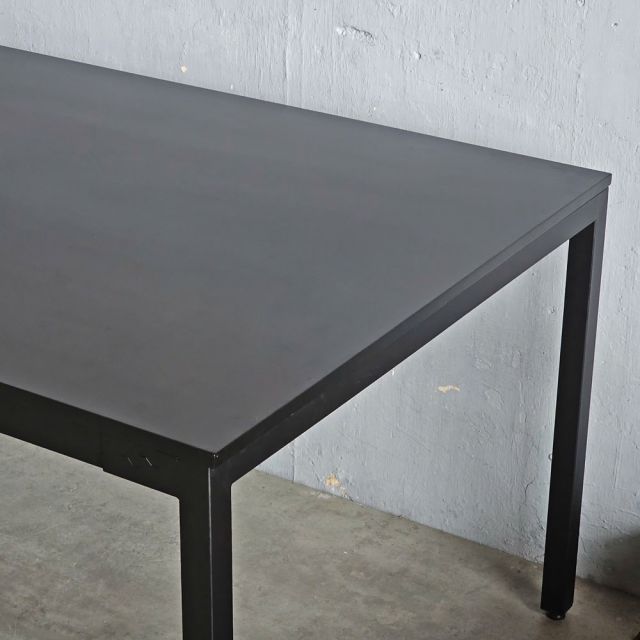 Bàn họp 200x100cm gỗ cao su chân sắt hệ UConcept HBUC061