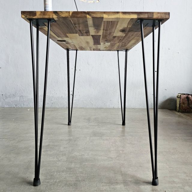 Bàn làm việc 100x60cm gỗ tràm chân sắt Hairpin