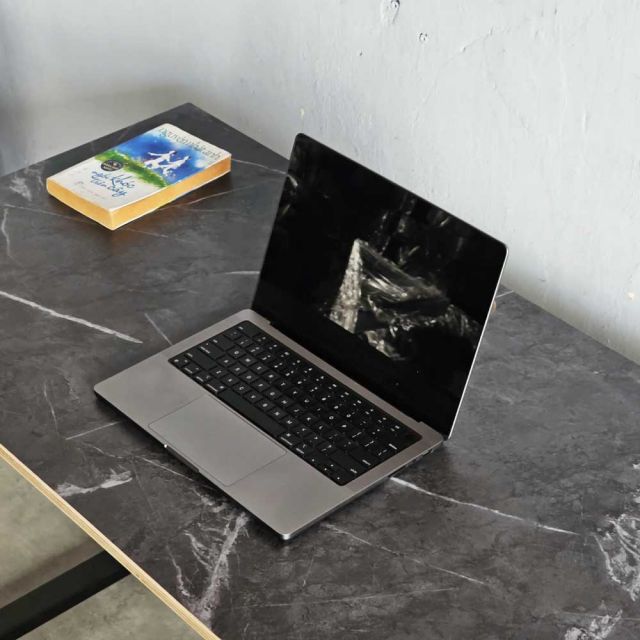 Bàn làm việc 120x60cm gỗ plywood vân giả đá hệ MConcept HBMC038