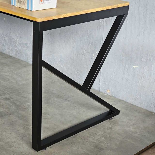 Bàn làm việc 140x70 KConcept chân sắt lắp ráp HBKC005