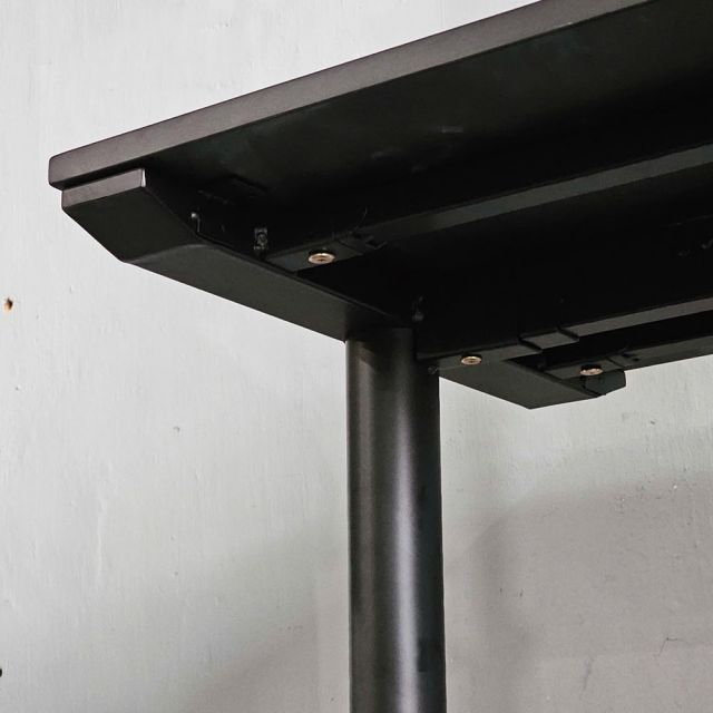 Bàn làm việc chữ L 120x100cm gỗ cao su hệ TIO HBTO025