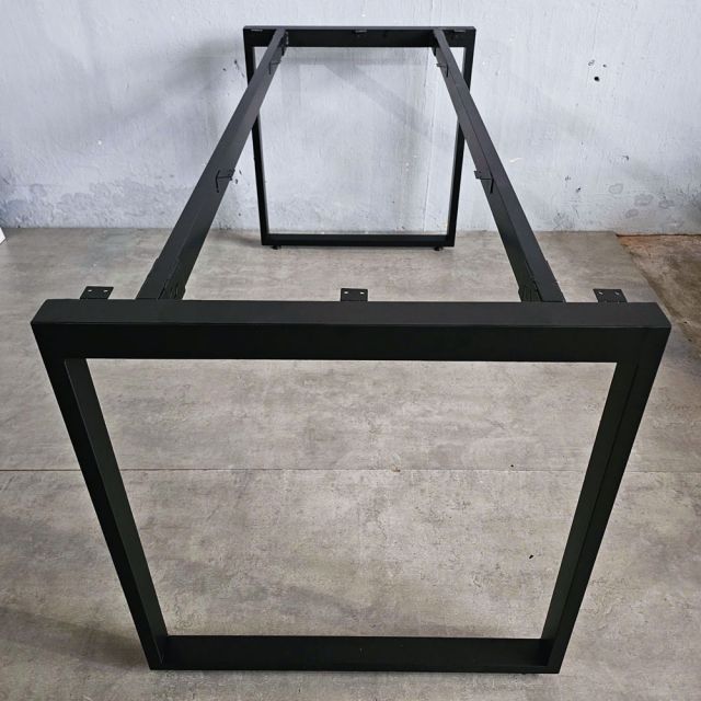 Chân sắt bàn làm việc hệ Rectang 160x70cm lắp ráp HCRT026