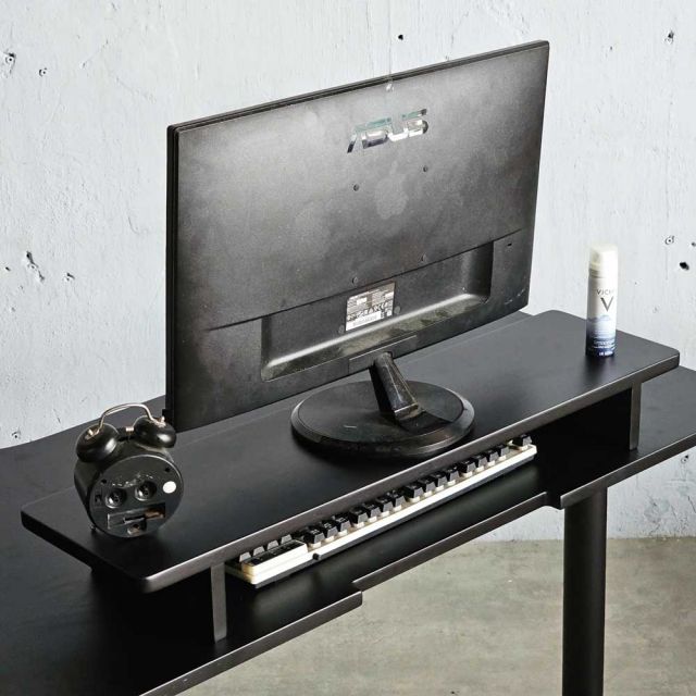 Kệ màn hình 80x21x10cm gỗ cao su MS68021