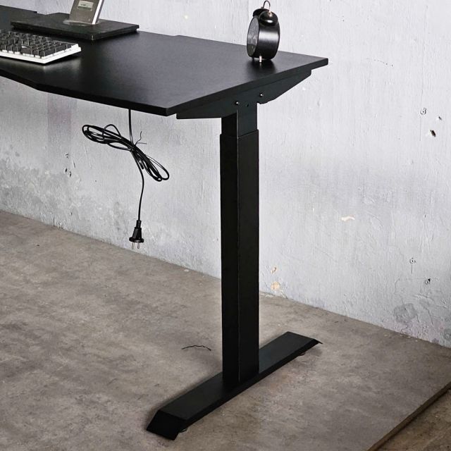 Bàn Gaming nâng hạ chiều cao 1 động cơ 140x70cm gỗ cao su FLD029