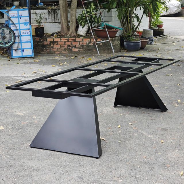 Chân bàn ăn sơn tĩnh điện CHBBA031