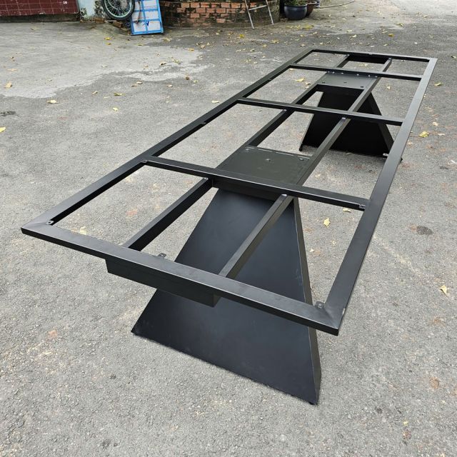 Chân bàn ăn sơn tĩnh điện CHBBA031