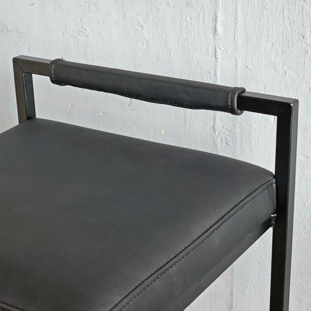 Ghế cafe bọc nệm chân sắt GCF228