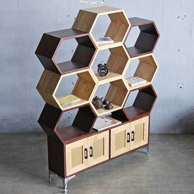 Kệ tổ ong có ngăn tủ 130x25x147cm gỗ cao su KS68282