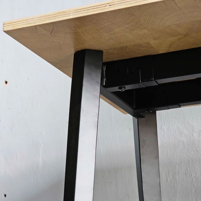 Bàn làm việc 140x60cm gỗ plywood vân Cut Trunk hệ Đa Giác HDG024