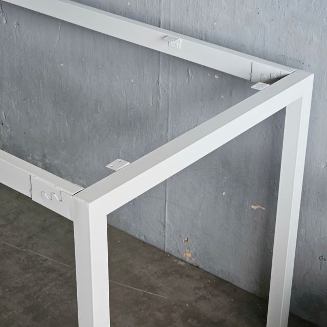 Chân sắt lắp ráp cho bàn 200x70cm hệ Uconcept HCUC027