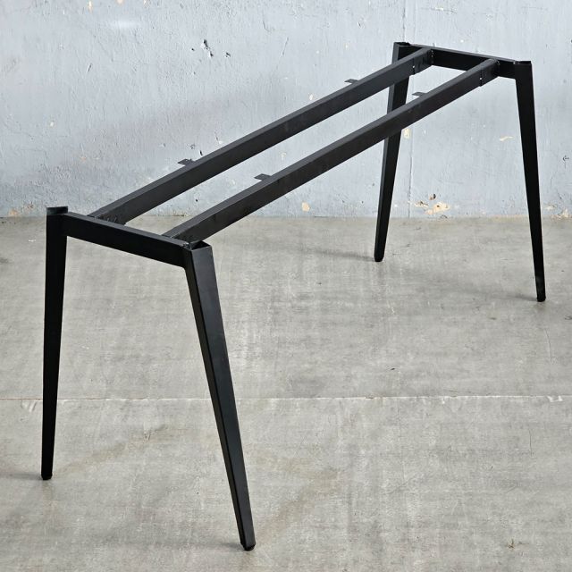 Chân sắt lắp ráp cho bàn 160x60cm hệ Tứ Giác Côn CBHD005