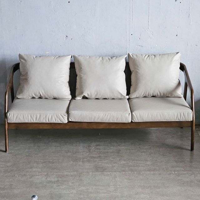 Sofa băng Kana khung gỗ Ash nệm simili SFB68067