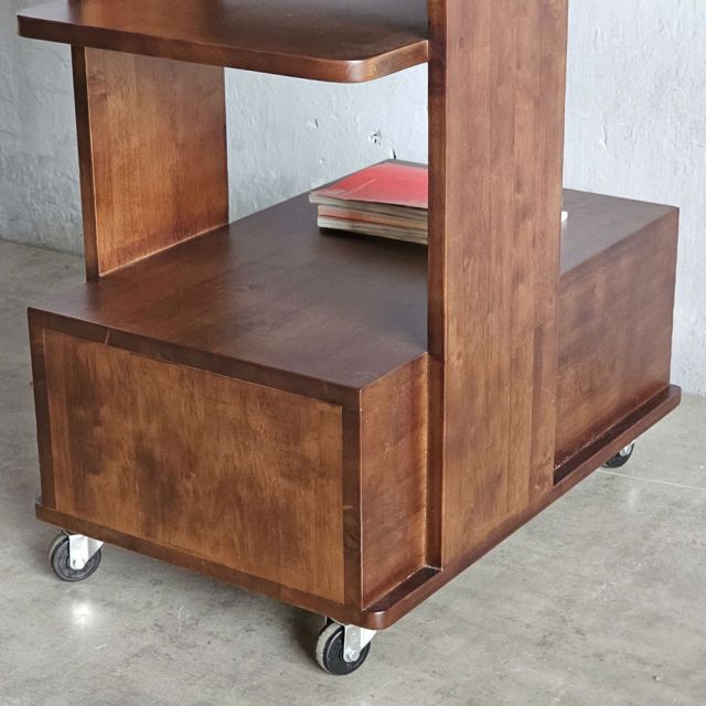 Kệ máy chiếu di động có ngăn kéo gỗ cao su KMI68006