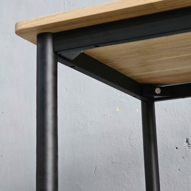 Bàn vuông 70cm gỗ tự nhiên chân sắt tròn BA68151