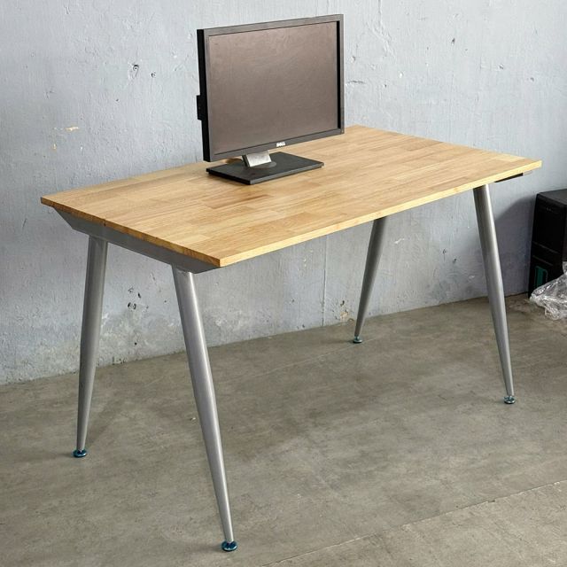 Bàn làm việc 120x70cm gỗ cao su chân sắt hệ Cone - HBCO069